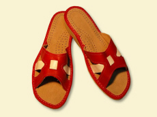 Výrobca papúč, obuvi, sandálov, papúč, drevákov, detskej obuvi, papúč z ovčej vlny, otepľovačov vlny