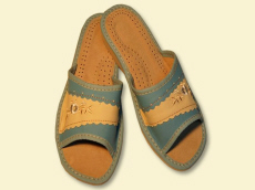 Výrobca papúč, obuvi, sandálov, papúč, drevákov, detskej obuvi, papúč z ovčej vlny, otepľovačov vlny