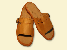 Výrobca papúč, obuvi, sandálov, papúč, drevákov, detskej obuvi, papúč z ovčej vlny, otepľovačov vlny