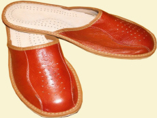 Výrobca papúč, obuvi, sandálov, papúč, drevákov, detskej obuvi, papúč z ovčej vlny, otepľovačov vlny