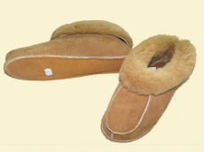 Výrobca papúč, obuvi, sandálov, papúč, drevákov, detskej obuvi, papúč z ovčej vlny, otepľovačov vlny